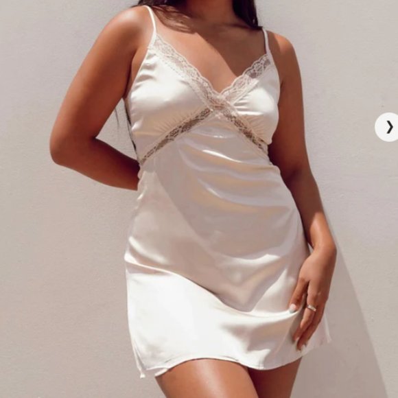 AZARLIAH MINI DRESS CHAMPAGNE - Picture 2 of 7